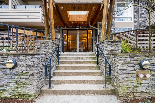 207 3150 VINCENT STREET, Port Coquitlam