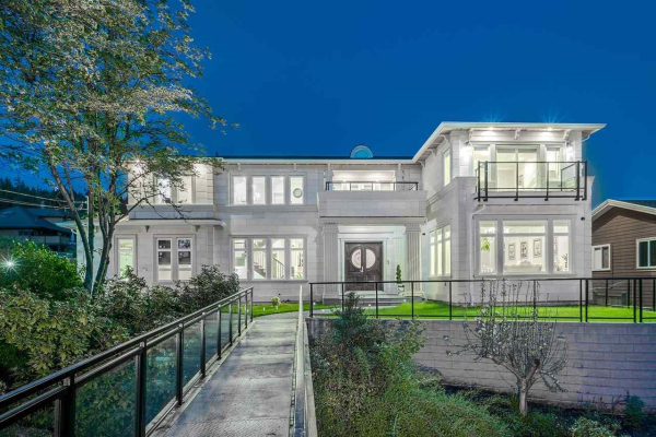 1050 AUGUSTA AVENUE, Burnaby