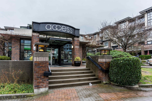 432 10838 CITY PARKWAY, Surrey
