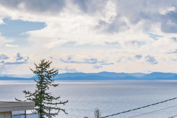 205 15154 ROPER AVENUE, White Rock