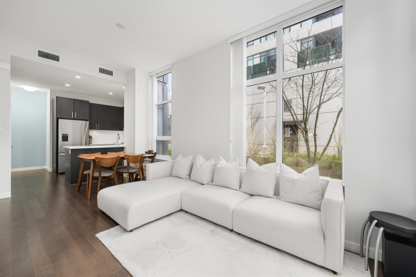 1738 ONTARIO STREET, Vancouver