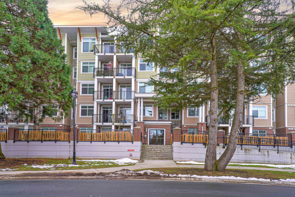 304 20686 EASTLEIGH CRESCENT, Langley