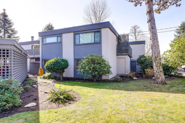 1293 PLATEAU DRIVE, North Vancouver