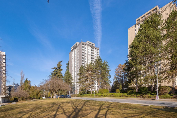 1605 9541 ERICKSON DRIVE, Burnaby