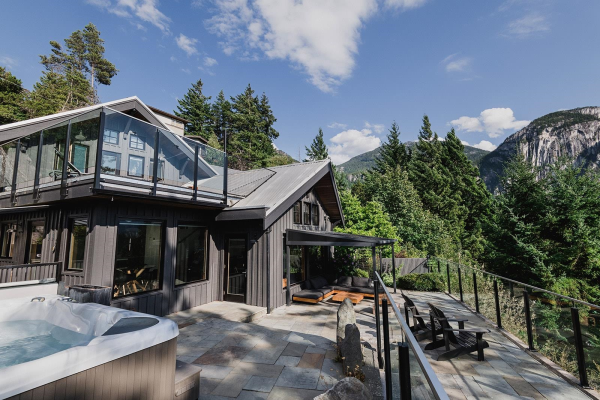 38295 VIEW PLACE, Squamish