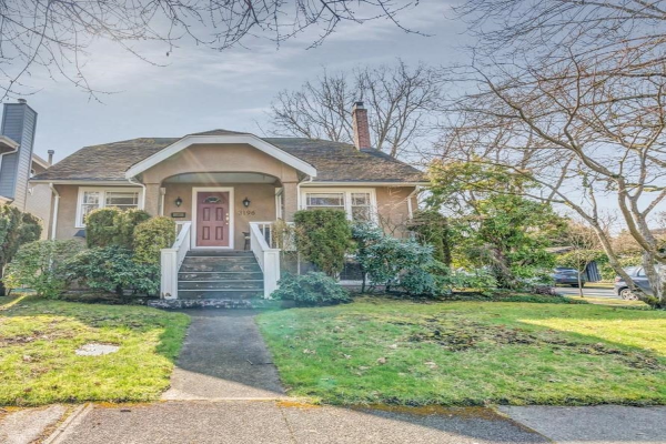 3196 W 12TH AVENUE, Vancouver