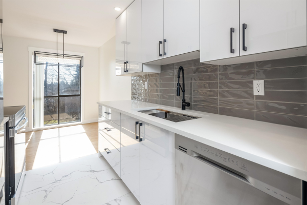 313 9952 149 STREET, Surrey