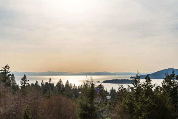 5327 ASPEN DRIVE, West Vancouver