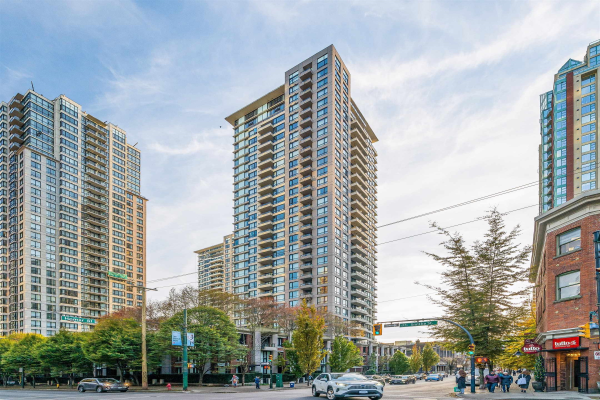 392 SMITHE STREET, Vancouver