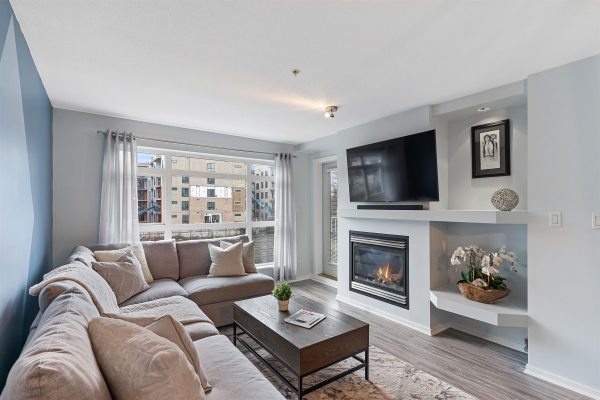 212 3142 ST JOHNS STREET, Port Moody
