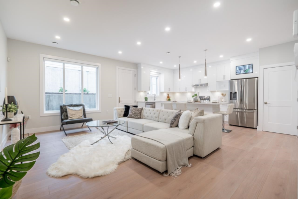 5068 MANOR STREET, Burnaby