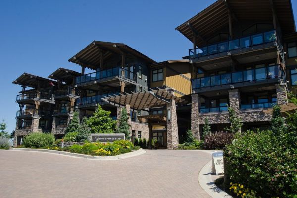 208 5099 SPRINGS BOULEVARD, Tsawwassen