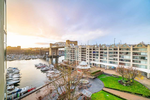 506 990 BEACH AVENUE, Vancouver