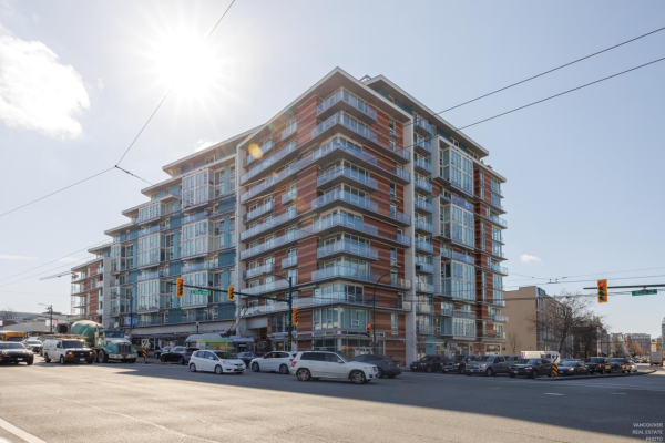 1006 180 E 2ND AVENUE, Vancouver