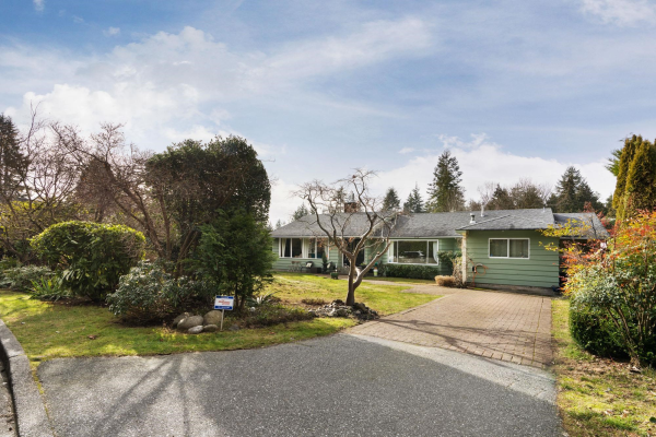 2925 AURORA ROAD, North Vancouver