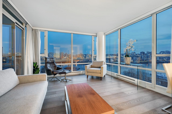 905 1033 MARINASIDE CRESCENT, Vancouver