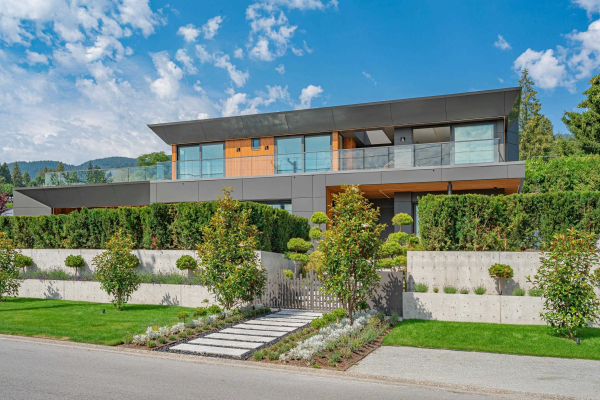 2407 MATHERS AVENUE, West Vancouver
