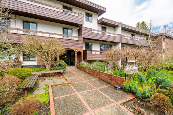 303 2025 W 2ND AVENUE, Vancouver