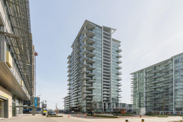 412 258 NELSONS COURT, New Westminster
