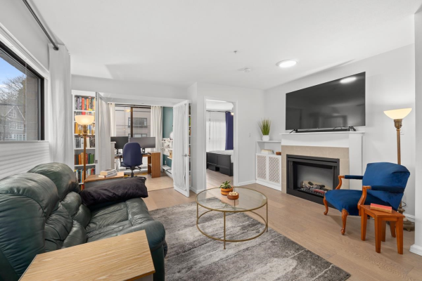 312 997 W 22 AVENUE, Vancouver