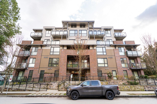 404 2214 KELLY AVENUE, Port Coquitlam