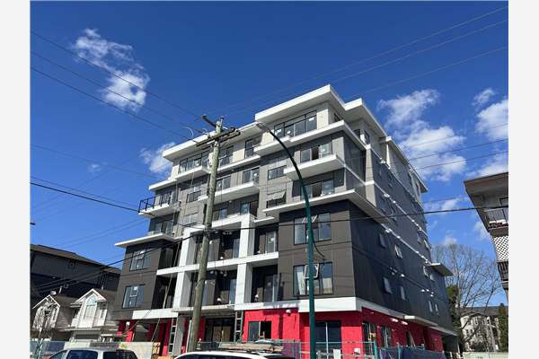 304 2331 KELLY AVENUE, Coquitlam