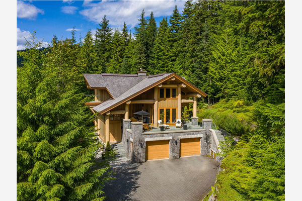 4673 BLACKCOMB WAY, Whistler