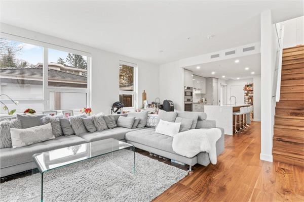 5050 CAMBIE STREET, Vancouver