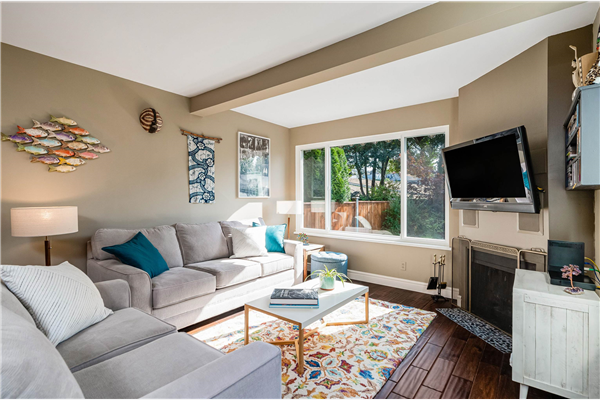 4880 HICKORY COURT, Burnaby
