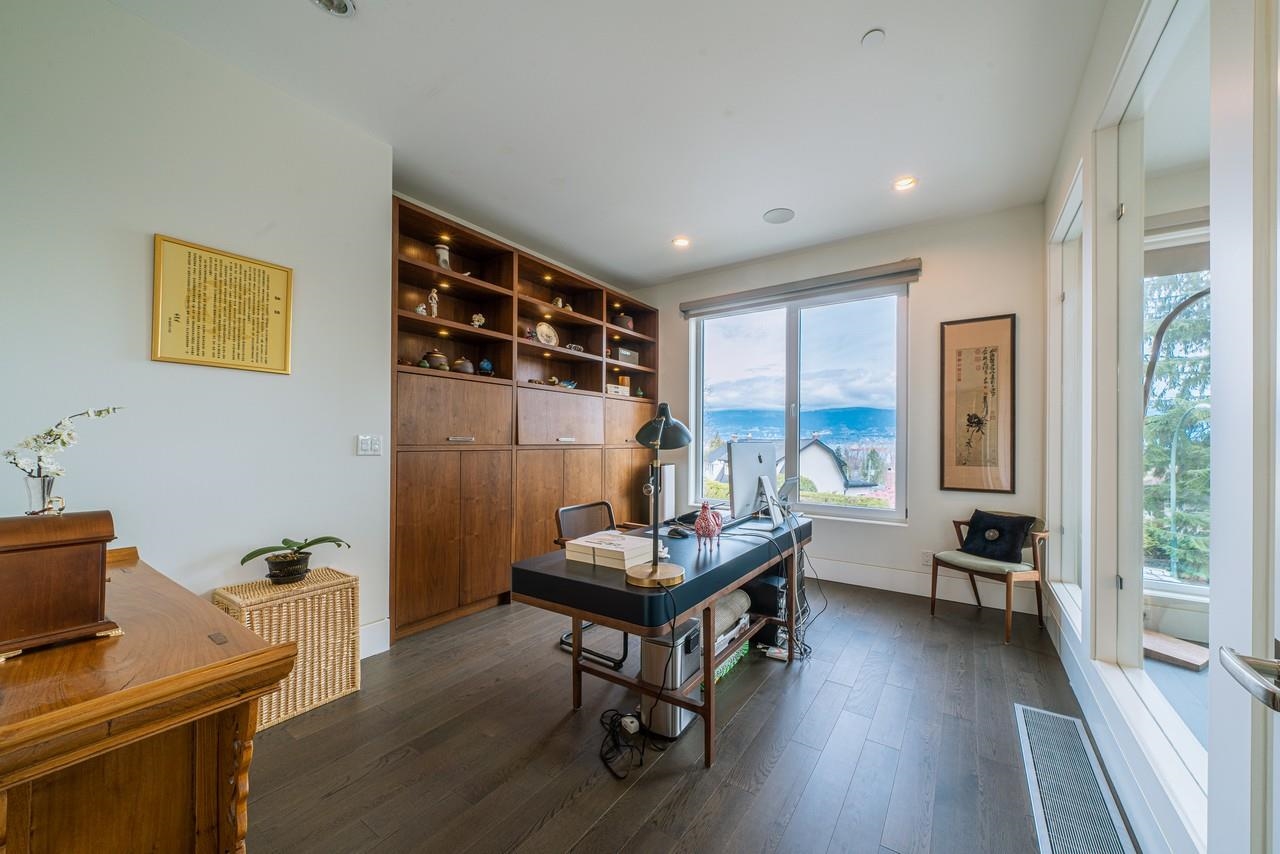 4350 LOCARNO CRESCENT