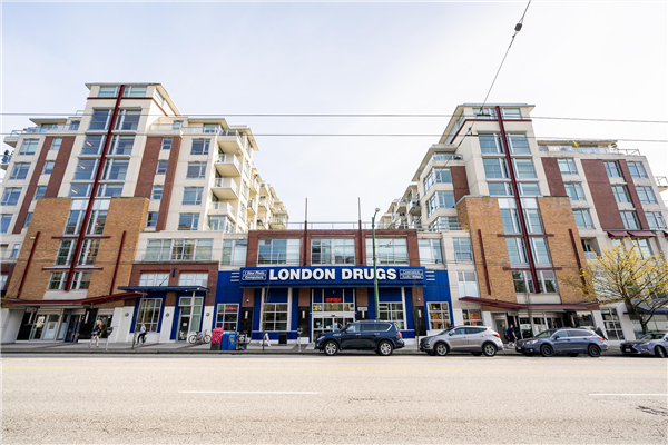 309 2228 W BROADWAY, Vancouver
