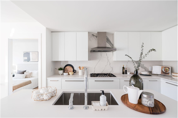 302 2485 LARCH STREET, Vancouver