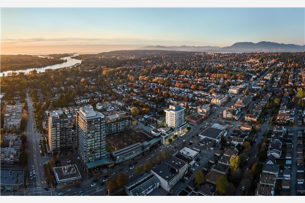 402 8415 GRANVILLE STREET, Vancouver