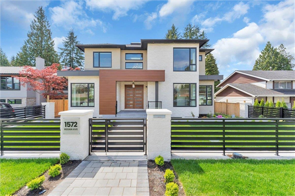 1572 REGAN AVENUE, Coquitlam