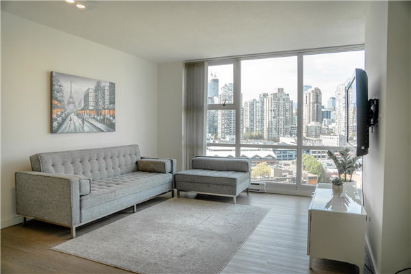 1605 193 AQUARIUS MEWS, Vancouver