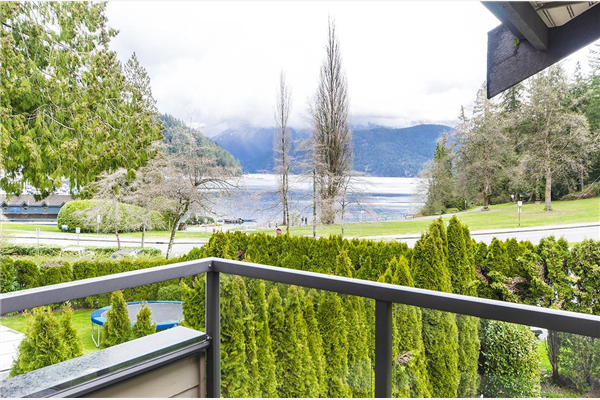 2048 BANBURY ROAD, North Vancouver