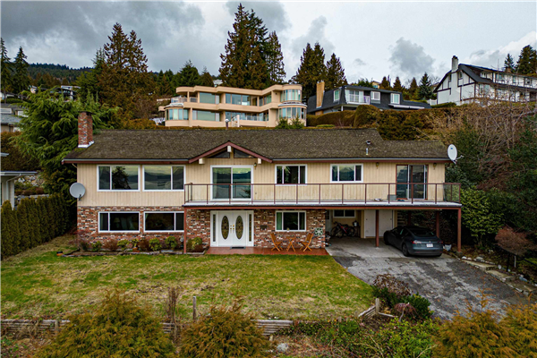 1495 CAMELOT ROAD, West Vancouver