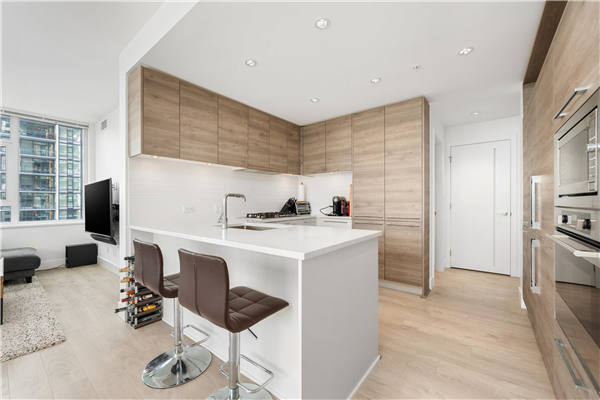 1510 7303 NOBLE LANE, Burnaby