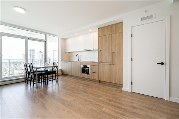 2710 13685 102 AVENUE, Surrey