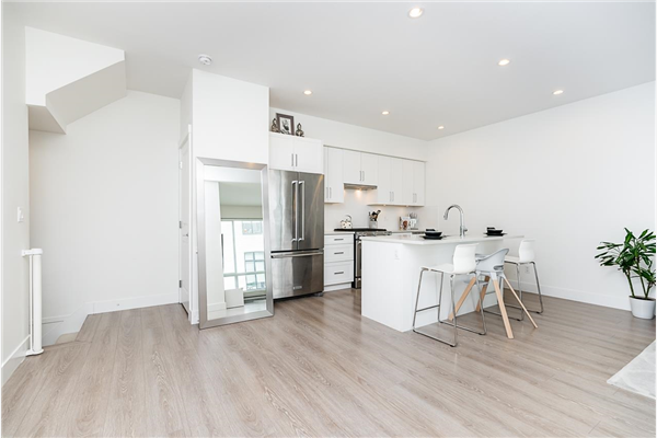 129 16433 19 AVENUE, Surrey