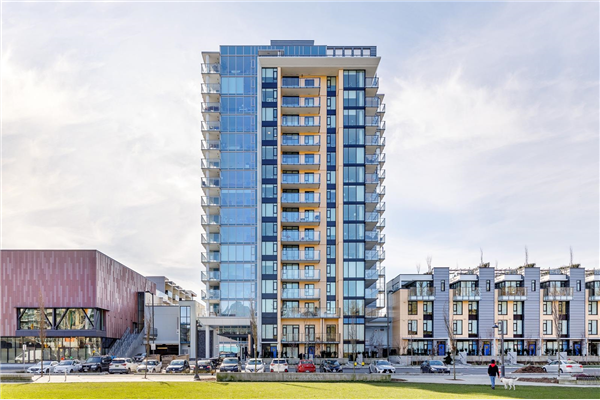 702 1471 HUNTER STREET, North Vancouver