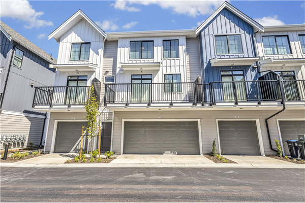 59 488 FURNESS STREET, New Westminster