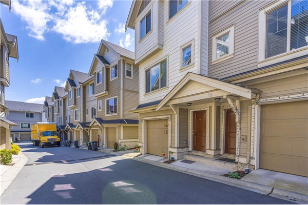 20 19097 64 AVENUE, Surrey