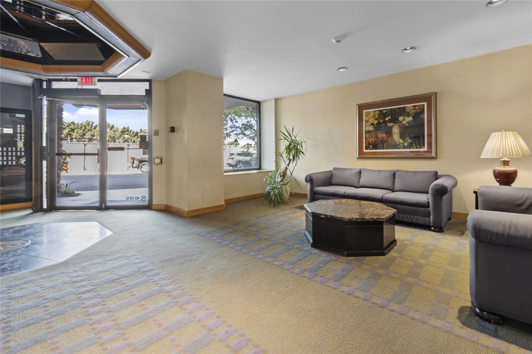 304 1470 PENNYFARTHING DRIVE, #304