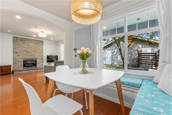 1607 E GEORGIA STREET, Vancouver