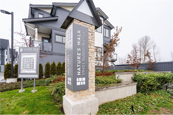 212 19451 SUTTON AVENUE, Pitt Meadows