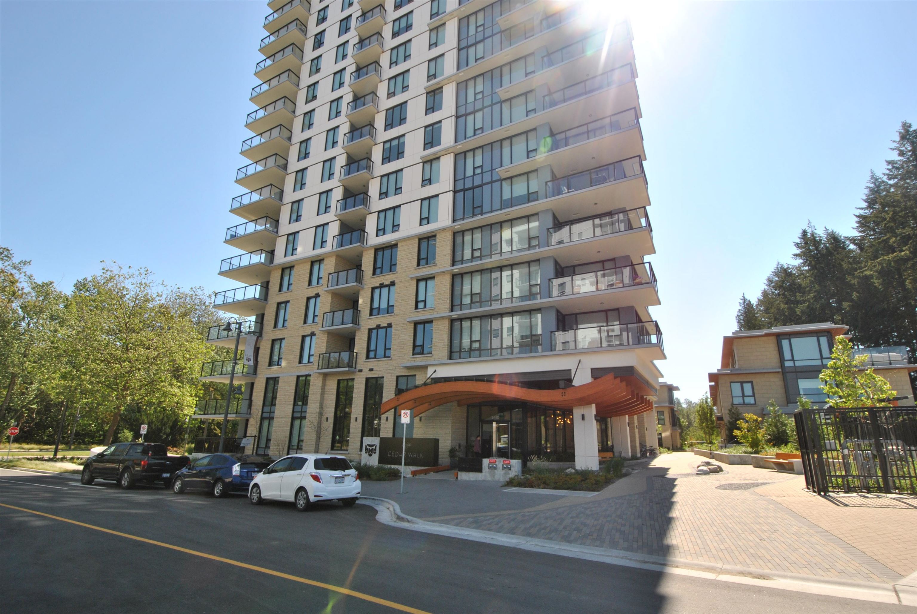 201 5410 SHORTCUT ROAD, #201