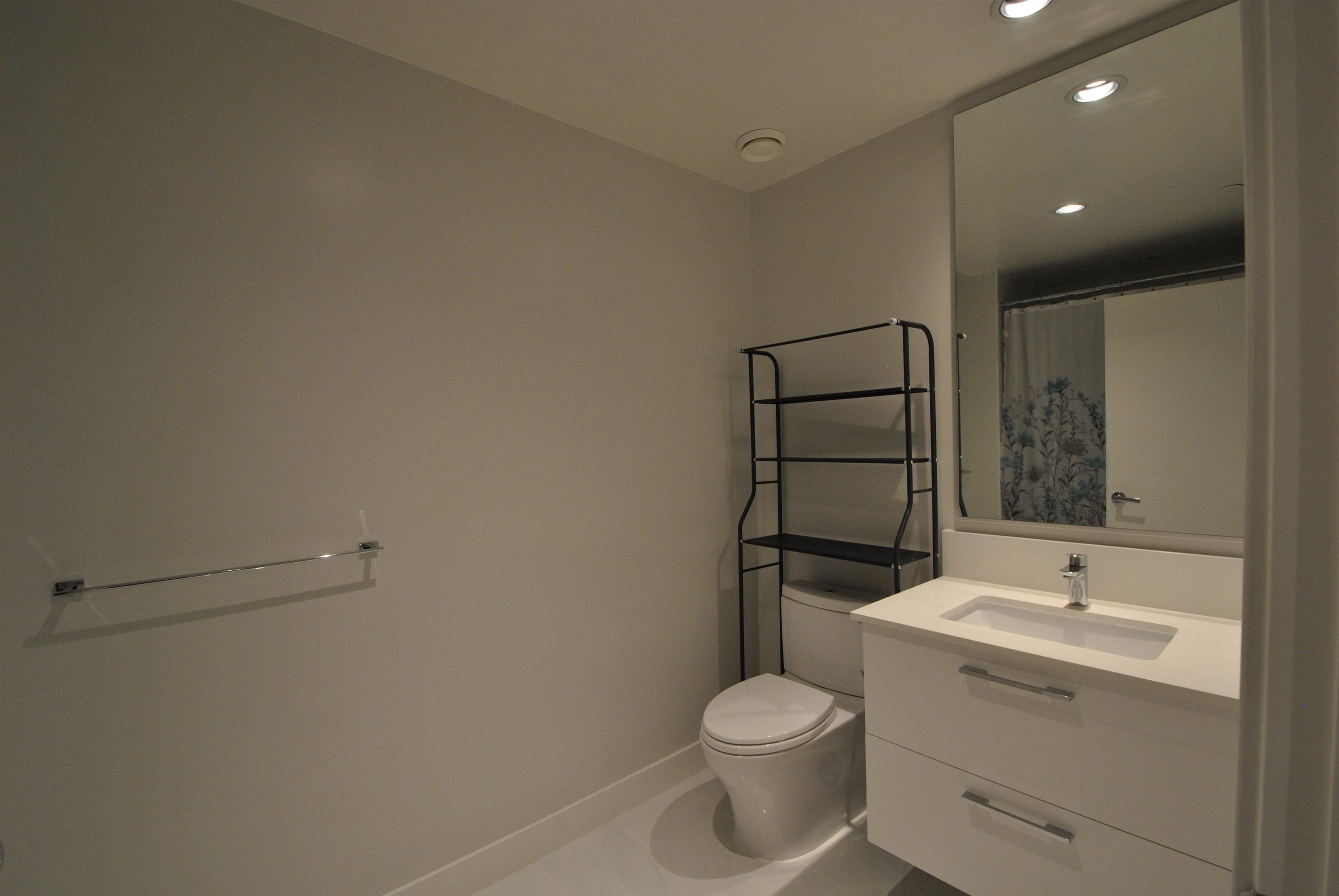 201 5410 SHORTCUT ROAD, #201