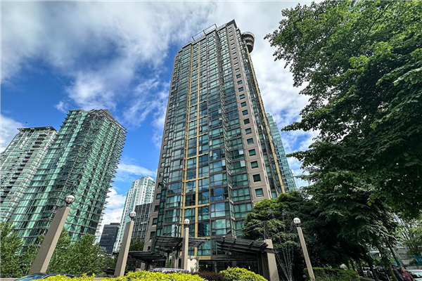 2305 1331 ALBERNI STREET, Vancouver