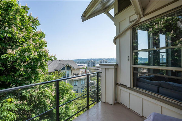 404 285 ROSS DRIVE, New Westminster